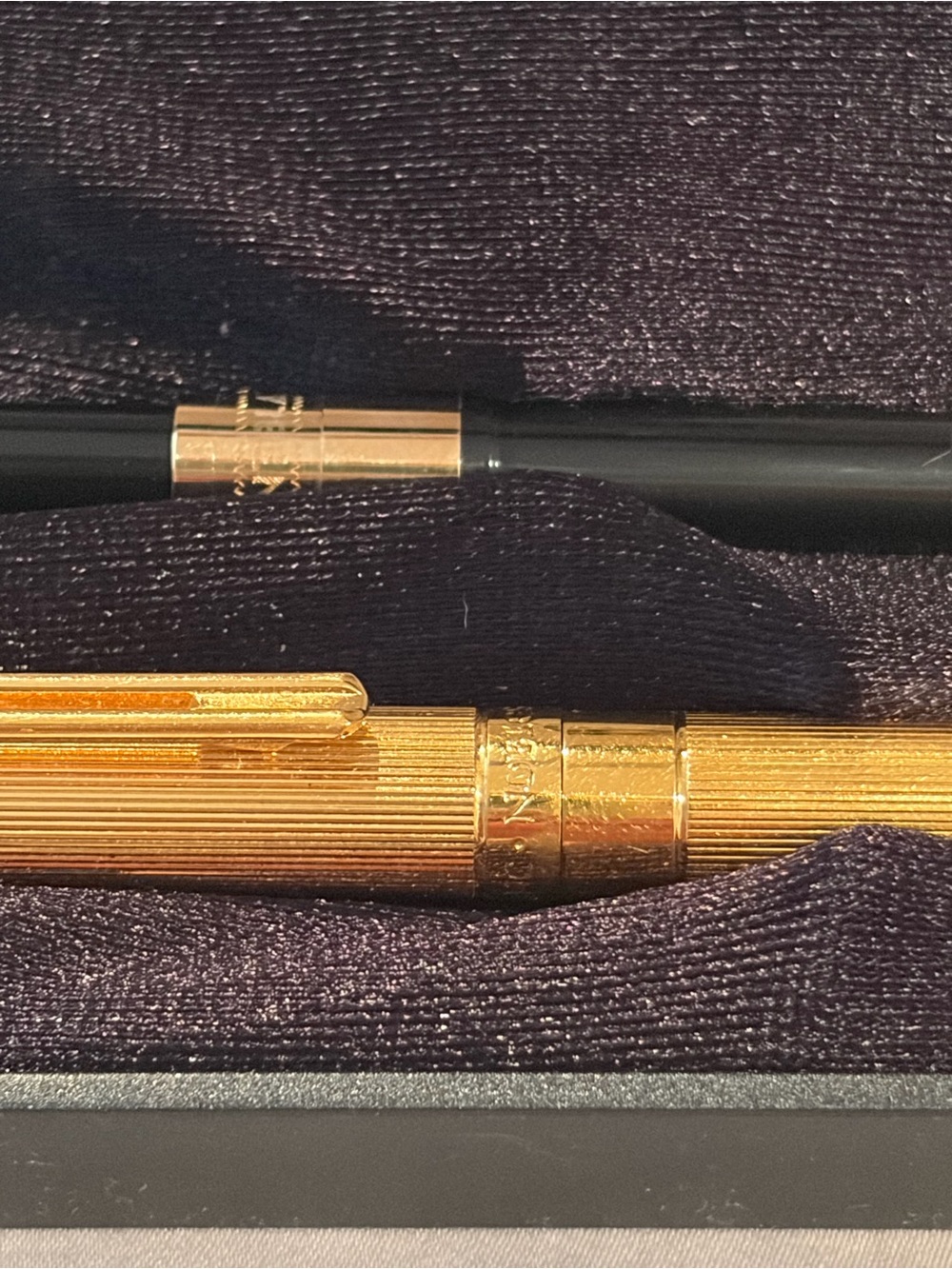 Montblanc Noblesse 18K Gold Nib Fountain Pen - Gold Striped, Box & 2 Converters - Picture 4 of 11